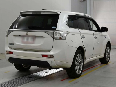 MITSUBISHI OUTLANDER PHEV