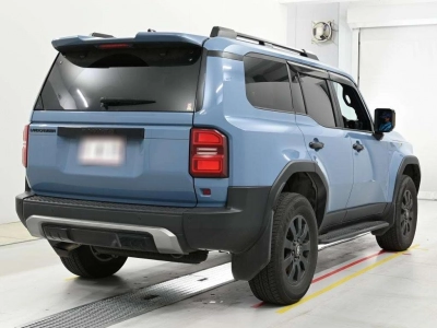 TOYOTA LAND CRUISER 250