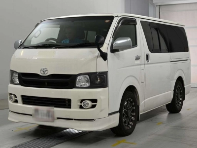 TOYOTA REGIUS VAN