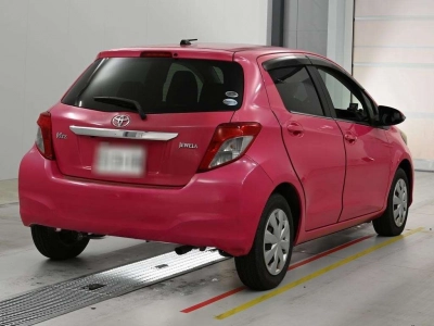 TOYOTA VITZ