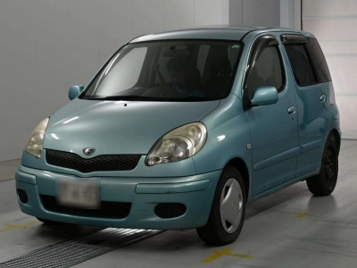 TOYOTA FUN CARGO