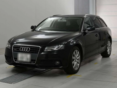 AUDI A4 AVANTE