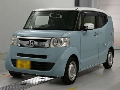 HONDA N-BOX SLASH