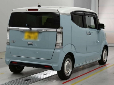 HONDA N-BOX SLASH