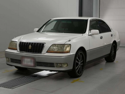 TOYOTA CROWN MAJESTA
