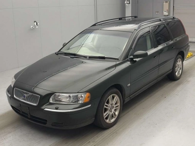 VOLVO V70