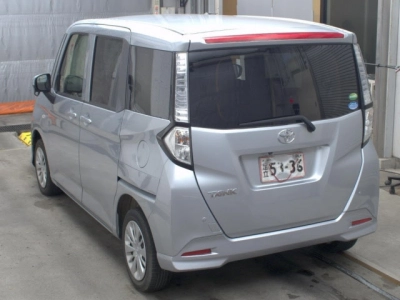 TOYOTA TANK