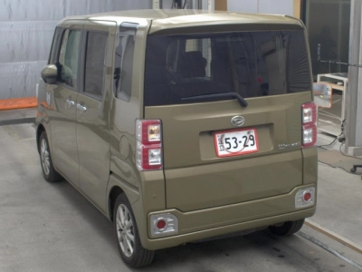 DAIHATSU WAKE
