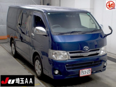 TOYOTA REGIUS VAN