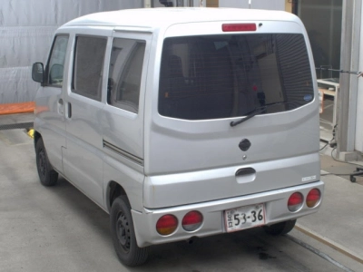 NISSAN CLIPPER VAN