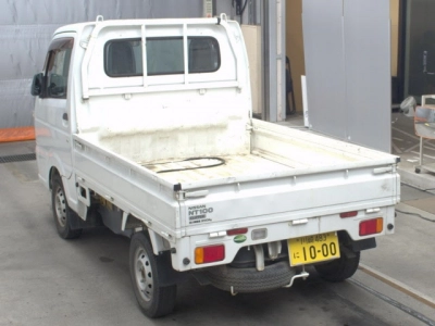 NISSAN NT100 CLIPPER