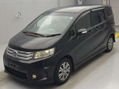 HONDA FREED SPIKE