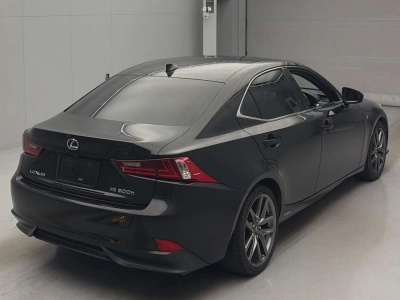 LEXUS IS