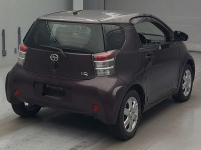 TOYOTA IQ