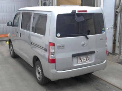 TOYOTA TOWN ACE VAN