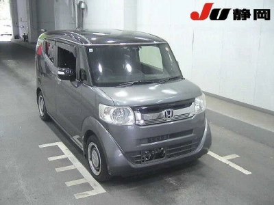 HONDA N-BOX SLASH