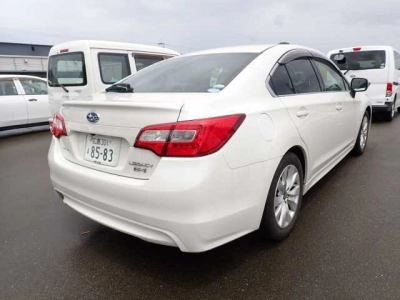 SUBARU LEGACY B4