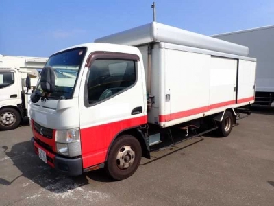 MITSUBISHI CANTER