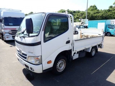 TOYOTA DYNA