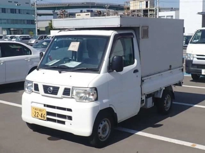 NISSAN NT100 CLIPPER