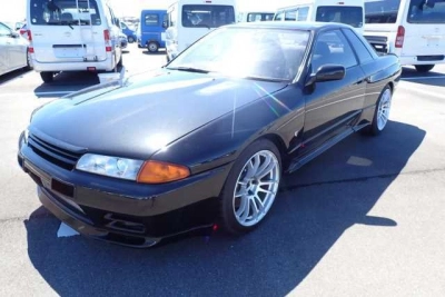NISSAN SKYLINE