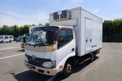 TOYOTA DYNA