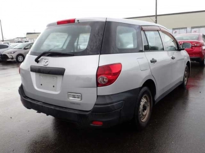 MAZDA FAMILIA VAN