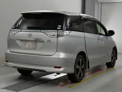 TOYOTA ESTIMA HYBRID