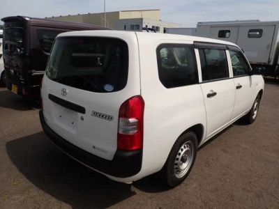 TOYOTA SUCCEED VAN