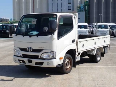 TOYOTA DYNA