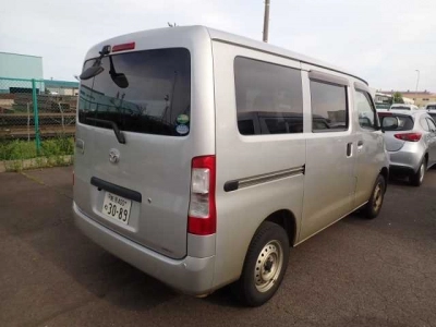 MAZDA BONGO VAN