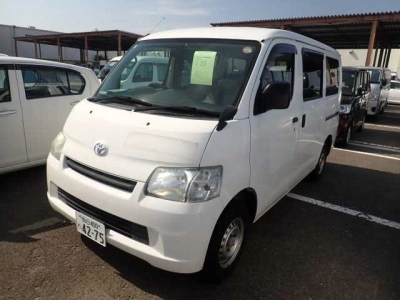 TOYOTA TOWN ACE VAN