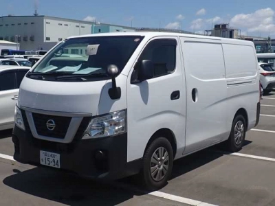 NISSAN NV350 CARAVAN