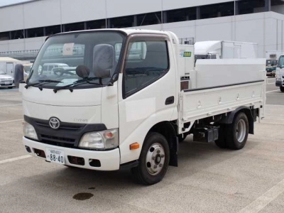 TOYOTA DYNA