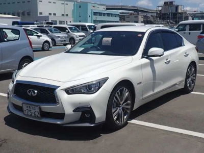 NISSAN SKYLINE