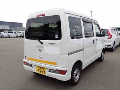 DAIHATSU HIJET CARGO