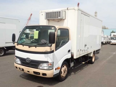 TOYOTA DYNA