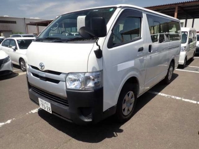 TOYOTA REGIUS VAN