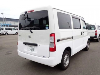 TOYOTA TOWN ACE VAN