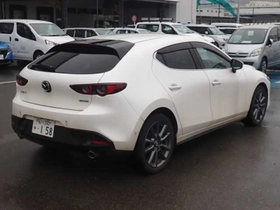 MAZDA MAZDA3