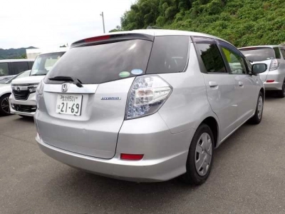 HONDA FIT SHUTTLE HYBRID