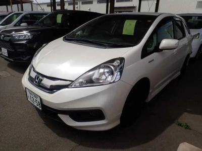 HONDA FIT SHUTTLE HYBRID