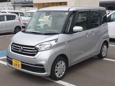 NISSAN DAYZ ROOX
