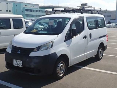MITSUBISHI DELICA VAN