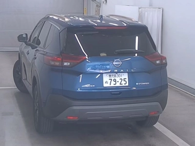 NISSAN X-TRAIL
