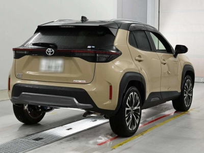 TOYOTA YARIS CROSS