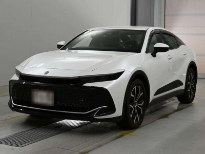 TOYOTA CROWN CROSSOVER