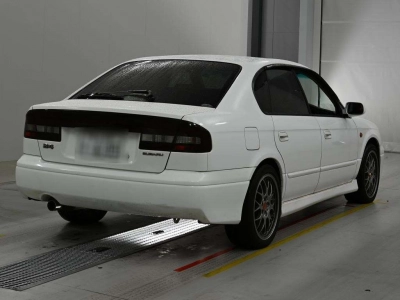 SUBARU LEGACY B4