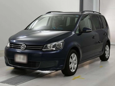 VOLKSWAGEN GOLF TOURAN