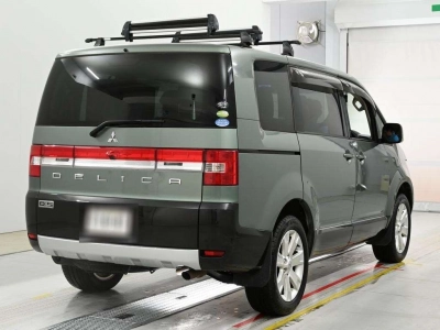 MITSUBISHI DELICA D:5